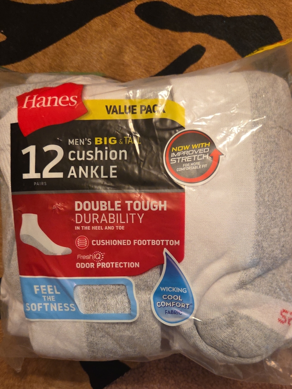 Hanes Men's 12-Pack Cushion Ankle Socks — White and Light Gray